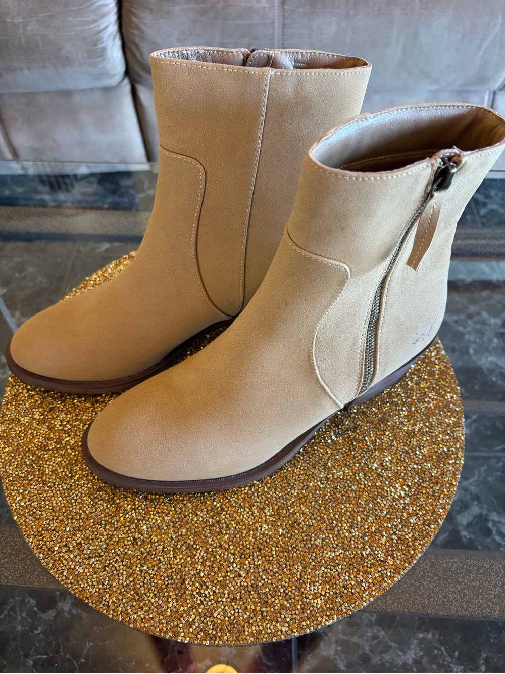 Rocket Dog NWT Tan Suede-Look Side-Zip Ankle Boots. Size 10 - Picture 9 of 9